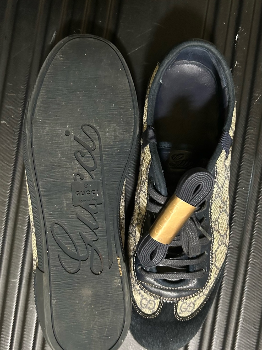 Gucci Beige Monogram & Navy Low-Top Sneakers